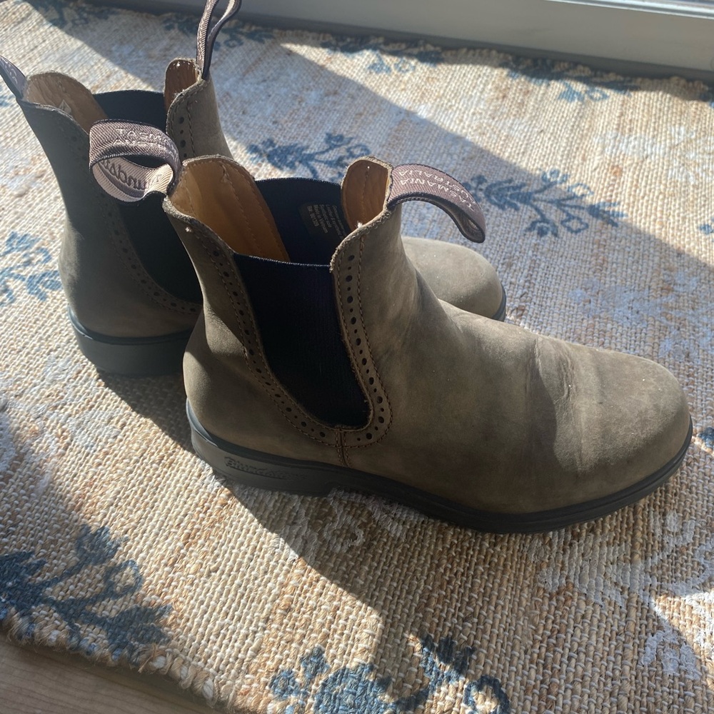 Blundstone Black Boot Tread